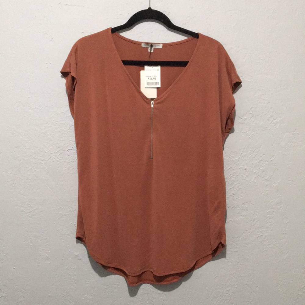 Short sleeve mauve blouse